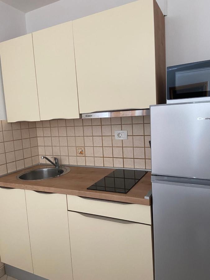 Apartments Mrsic Biograd Na Moru Exterior foto